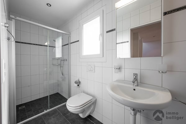 Spitziges Haus an spitzer Lage 8