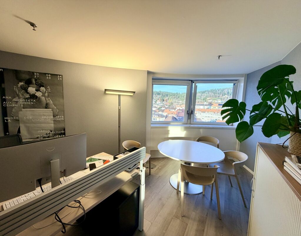 Surface administrative de 182 m² - 10? étage