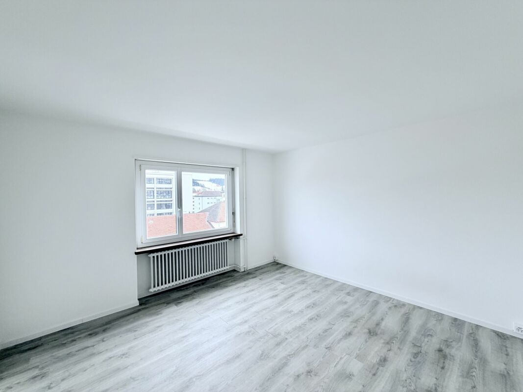 Lumineux ! Appartement de 3.0 pièces avec balcon