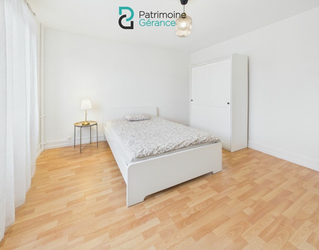 Idéalement situé ! Appartement de 4.0 pièces