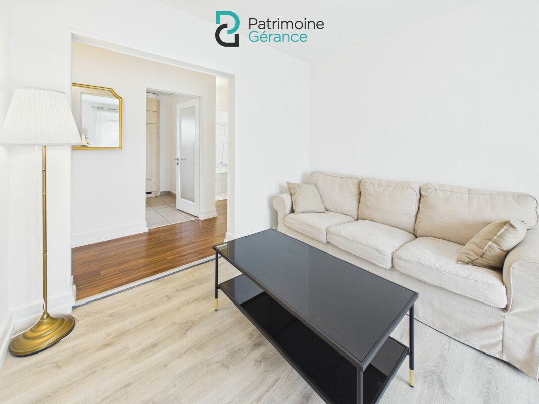 Idéalement situé ! Appartement de 4.0 pièces
