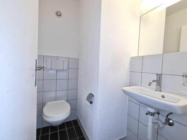 Appartement de 4 pièces au 1er étage 9