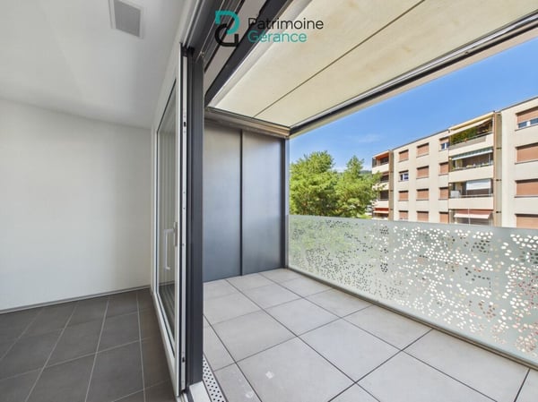 Appartement de 3.5 pièces en attique 28