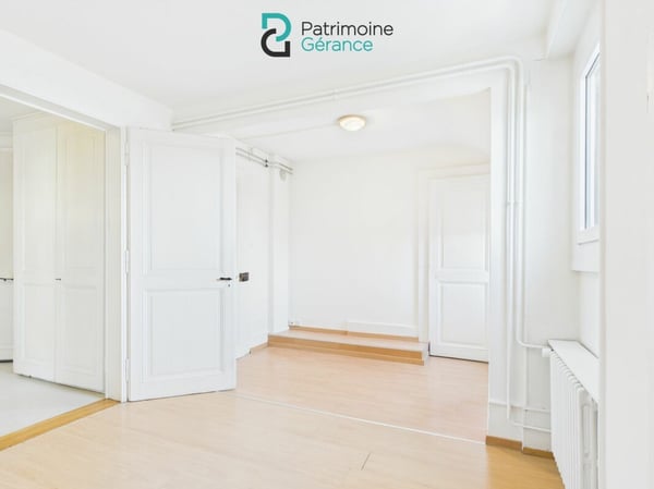 Appartement de 2 pièces au 4ème étage 3
