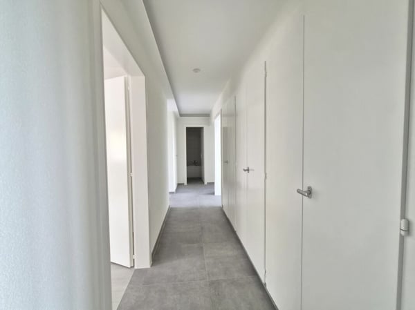 Rénové ! Appartement de 4.5 pièces au rez supérieur 7