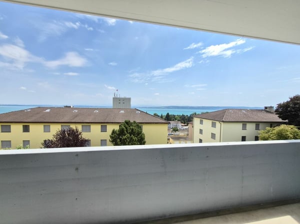 Rénové ! Appartement de 4.5 pièces au rez supérieur