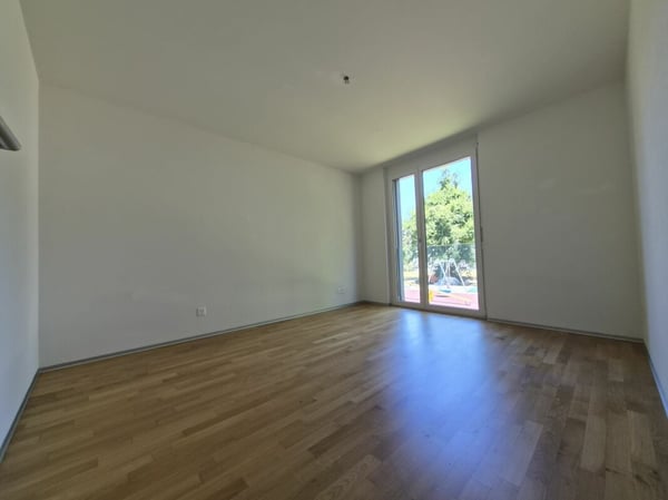Appartement de 3.5 pièces au rez 12
