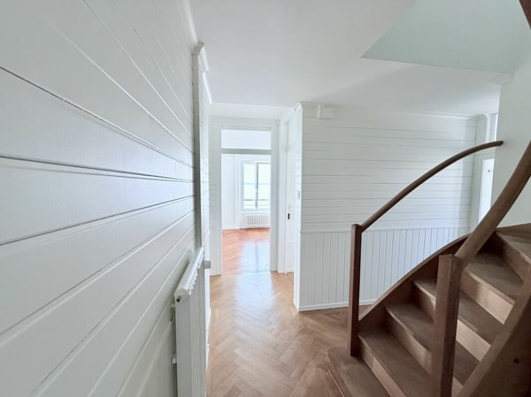 Rénové ! Duplex de 1.0 pièces avec vue sur le lac ! 7