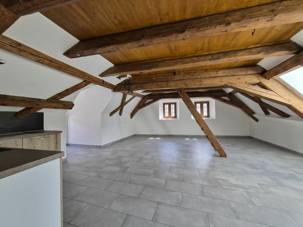 Appartement 2 pièces au 4ème étage 5