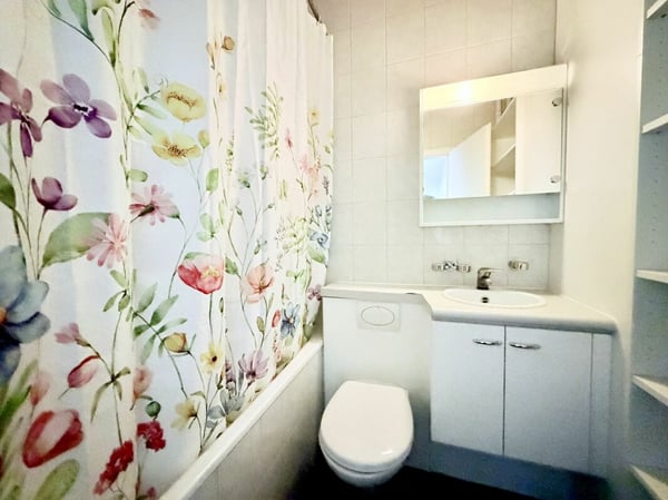 Appartement idéalement situé - 3.0 pièces avec balcon 8