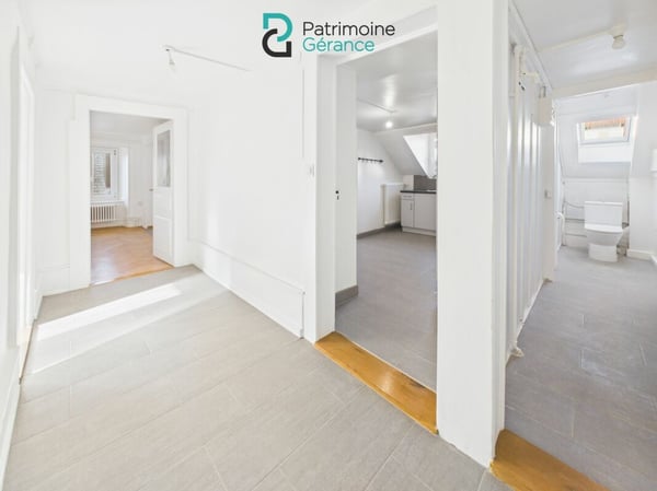 Cosy ! Appartement rénové de 2.5 pièces 5