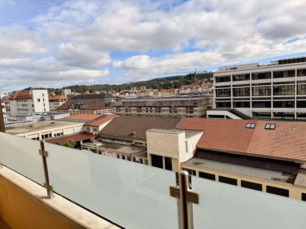 APPARTEMENT LUMINEUX DE 3.0 PIÈCES AVEC BALCON ET VUE DÉGAGÉE ! 7