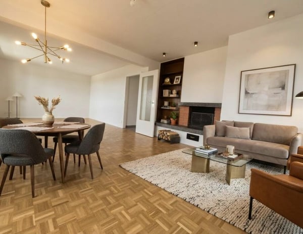 SPACIEUX 4.0 PIÈCES RÉNOVÉ DE 95 M² AVEC CHEMINÉE ET VUE SUR LA VALLÉE