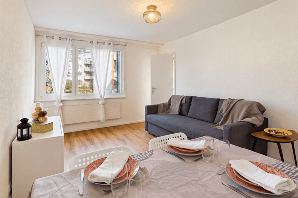 STUDIO RÉNOVÉ ET DISPONIBLE DE SUITE - VOTRE PREMIER CHEZ-VOUS À LA CHAUX-DE-FONDS ! 2