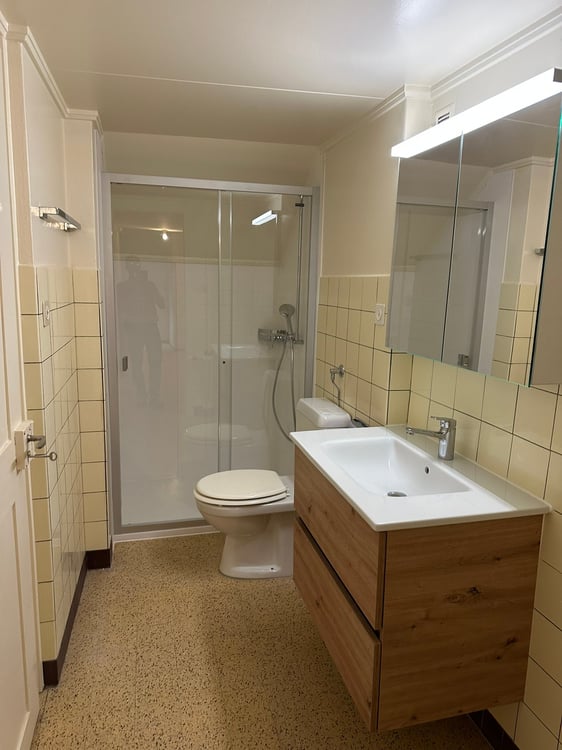 Bel appartement de 3 pièces situé dans un environnement calme. 6