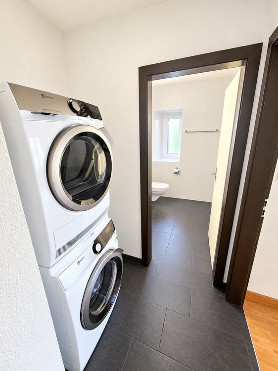 Joli appartement de 2 pièces avec poêle suédois et grand balcon dans un quartier très calme 8