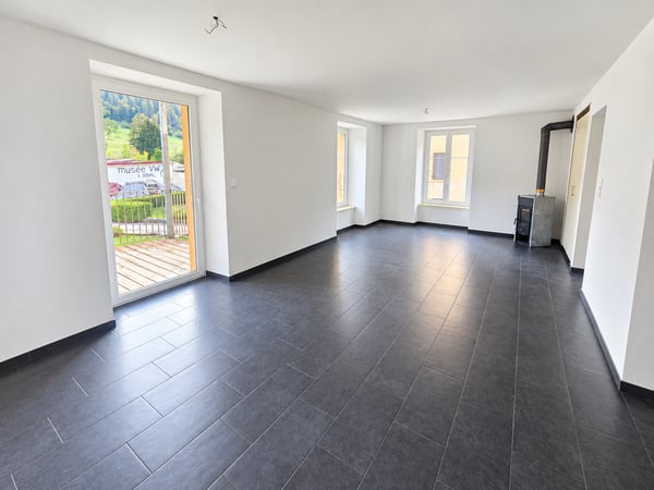 Joli appartement de 2 pièces avec poêle suédois et grand balcon dans un quartier très calme 1