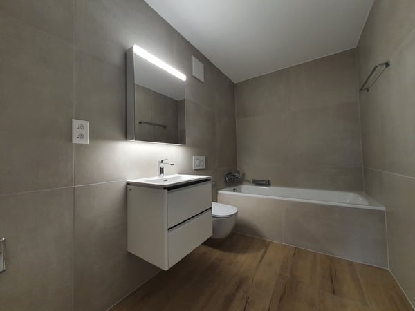 Splendide appartement en attique de 3,5 pièces avec balcon et vue sur le lac 9