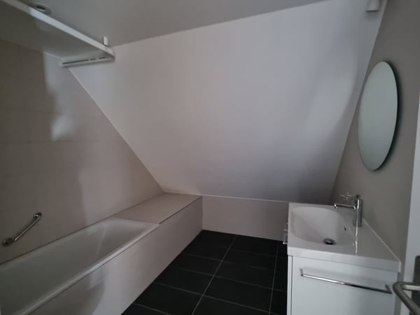 Superbe appartement en duplex entièrement neuf de 1 pièces au 1ème étage avec ascenseur 8