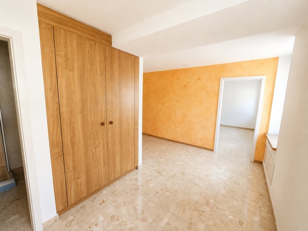 Spacieux appartement de 1.5 pièces avec terrasse et ascenseur au centre de Fleurier 12