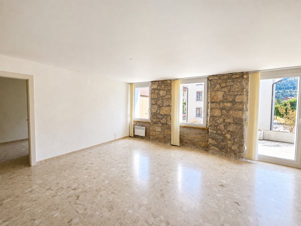 Spacieux appartement de 1.5 pièces avec terrasse et ascenseur au centre de Fleurier 3