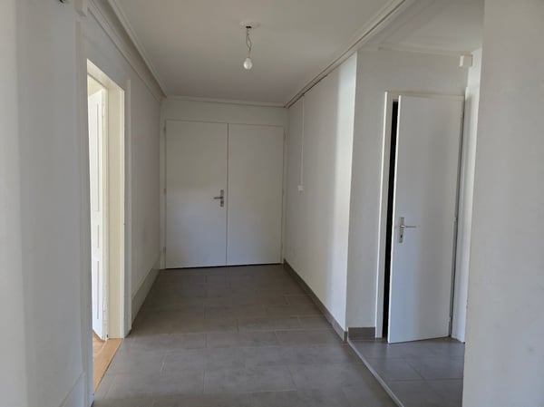 Spacieux appartement de 4 pièces au centre de Fleurier 10