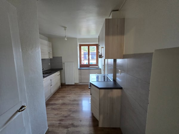Spacieux appartement de 4 pièces au centre de Fleurier 2