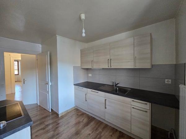 Spacieux appartement de 4 pièces au centre de Fleurier 3