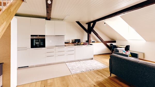 Immeuble de rendement idéalement situé en vielle ville de Romont 2