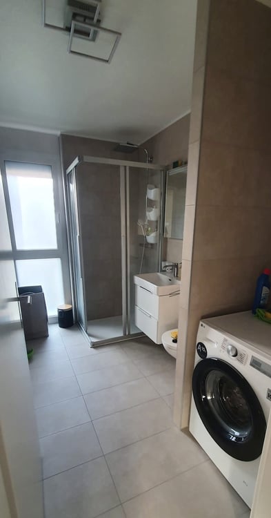 Appartement 4.5 pièces neuf avec grand balcon 6