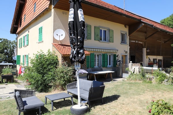 Appartement entièrement rénové à Sédeilles 2
