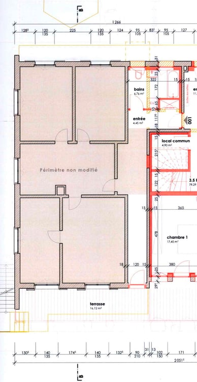 Appartement de 4,5 pièces rénové au rez-de-chaussée 2