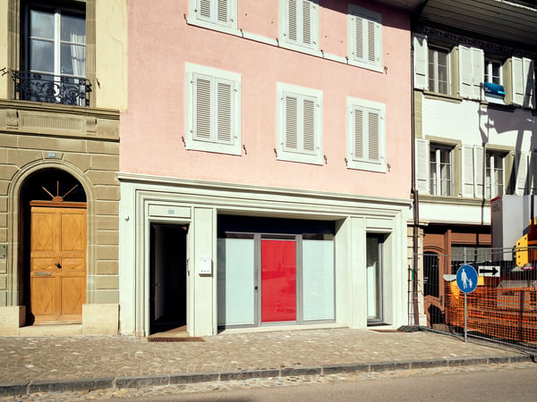 Bel espace commercial de 70m2 à louer 6