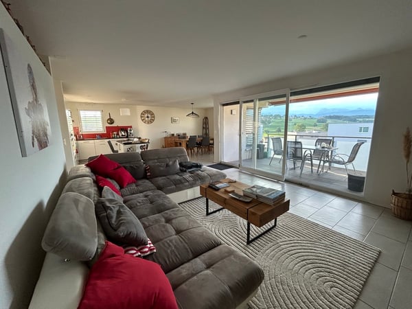 Opportunité rare - Magnifique appartement moderne de 5,5 pces à Romont 1