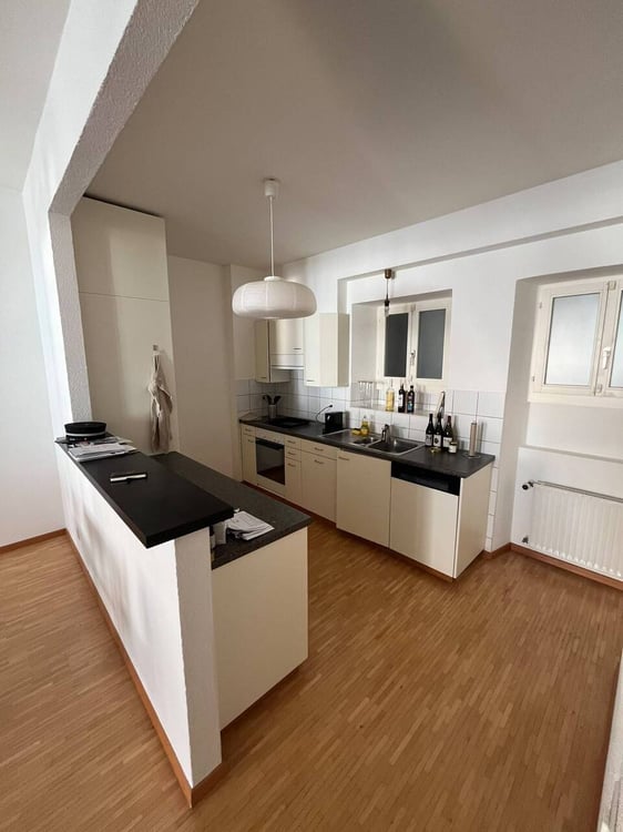 Appartement spacieux de 4.5 pièces au centre-ville 4