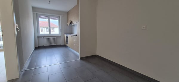 Charmant appartement de 3,5 pièces à louer à Bienne 2