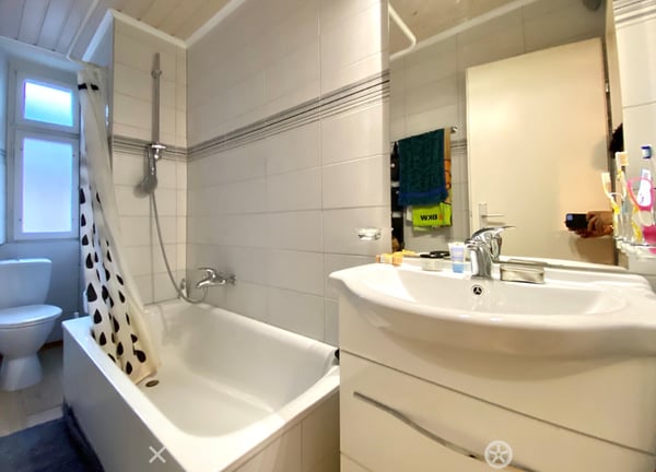 TOP helle 3-Zimmerwohnung mit Balkon ganz Zentral 3