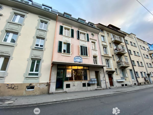 TOP helle 4-Zimmerwohnung mit Balkon ganz Zentral 5