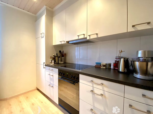TOP helle 3-Zimmerwohnung mit Balkon ganz Zentral 1