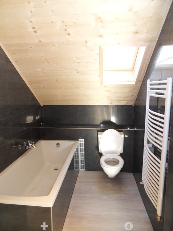 TOP Aussergewöhnliche Dachwohnung mit Galerie ganz Zentral 7