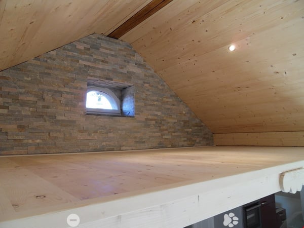 TOP Aussergewöhnliche Dachwohnung mit Galerie ganz Zentral 4