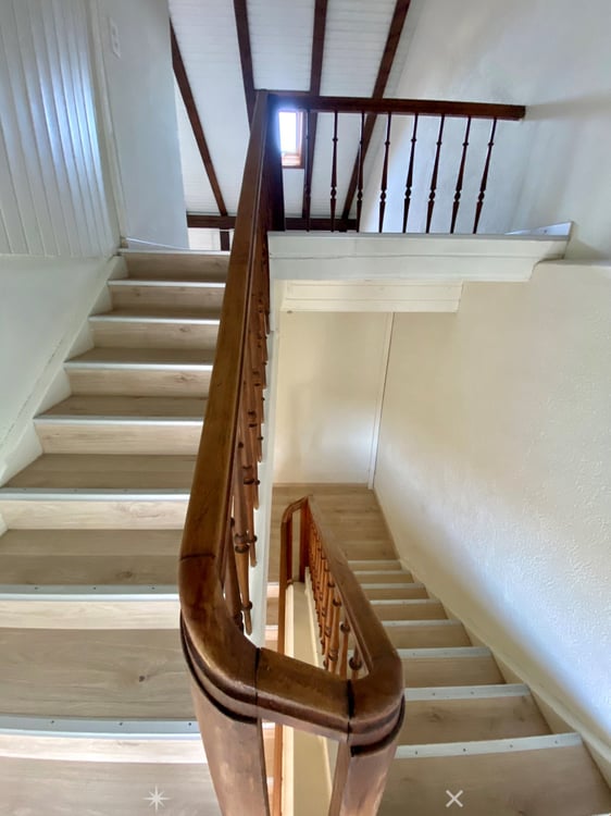 TOP Helle, ruhige Duplex-Dachwohnung 4..5 Zimmer mit Balkon 3