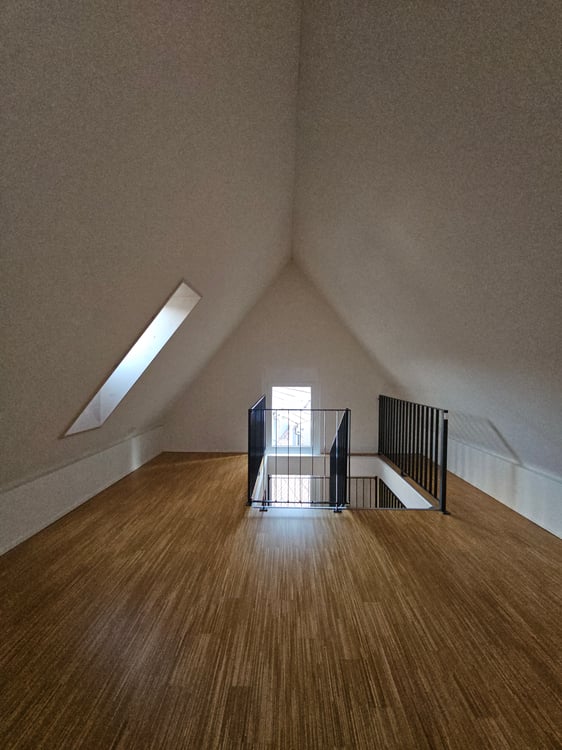 Einmalige, lichtdurchflutete Maisonette-Wohnung 7