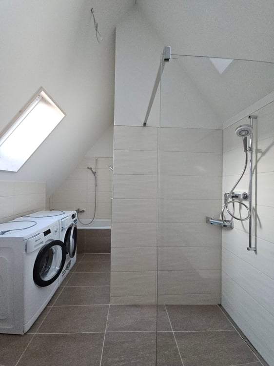 Einmalige, lichtdurchflutete Maisonette-Wohnung 9