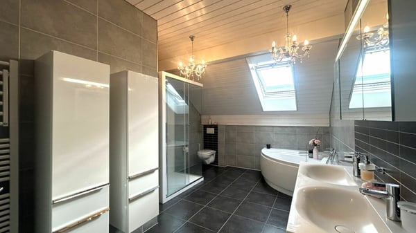 Exklusives Lebensgefühl in Kirchberg - Freiraum, Pool und Raumgefühl 23