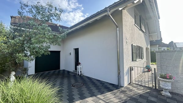 Exklusives Lebensgefühl in Kirchberg - Freiraum, Pool und Raumgefühl 31