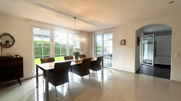 Exklusives Lebensgefühl in Kirchberg - Freiraum, Pool und Raumgefühl 9