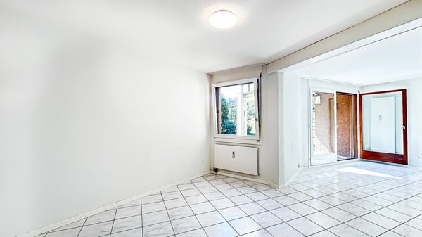 Wohnen im Erdgeschoss - Komfort mit Aussensitzplatz 6