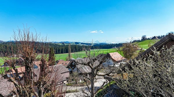 Leben mit Weitsicht - ein Bijou in erhöhter Lage mit Raum und Qualität 4