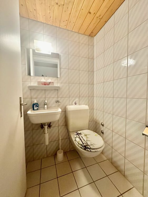 CHARMANTES MEHRFAMILIENHAUS IN BURGDORF 12